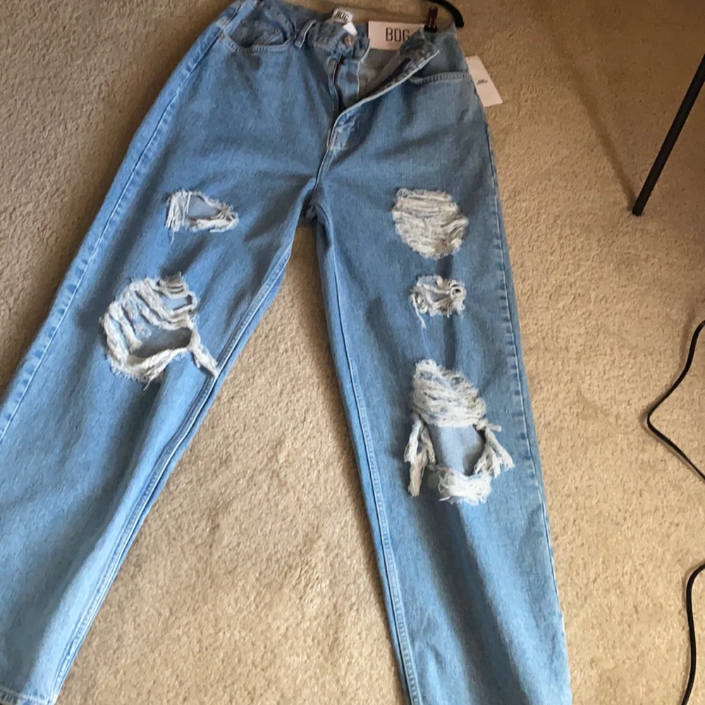 BOYFRIEND DISTRESSED JEANS! Brand NEW. NEVER WORN